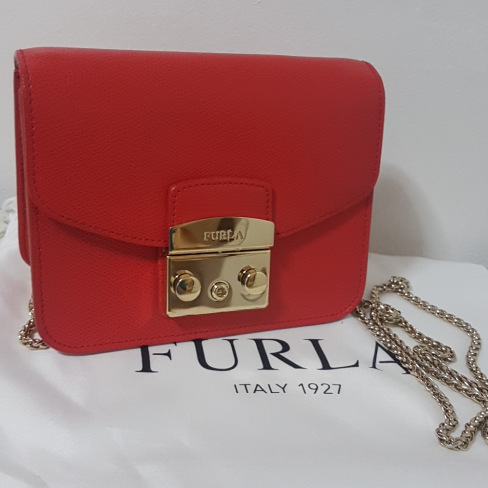 Furla Mini Metropolis Ruby Red